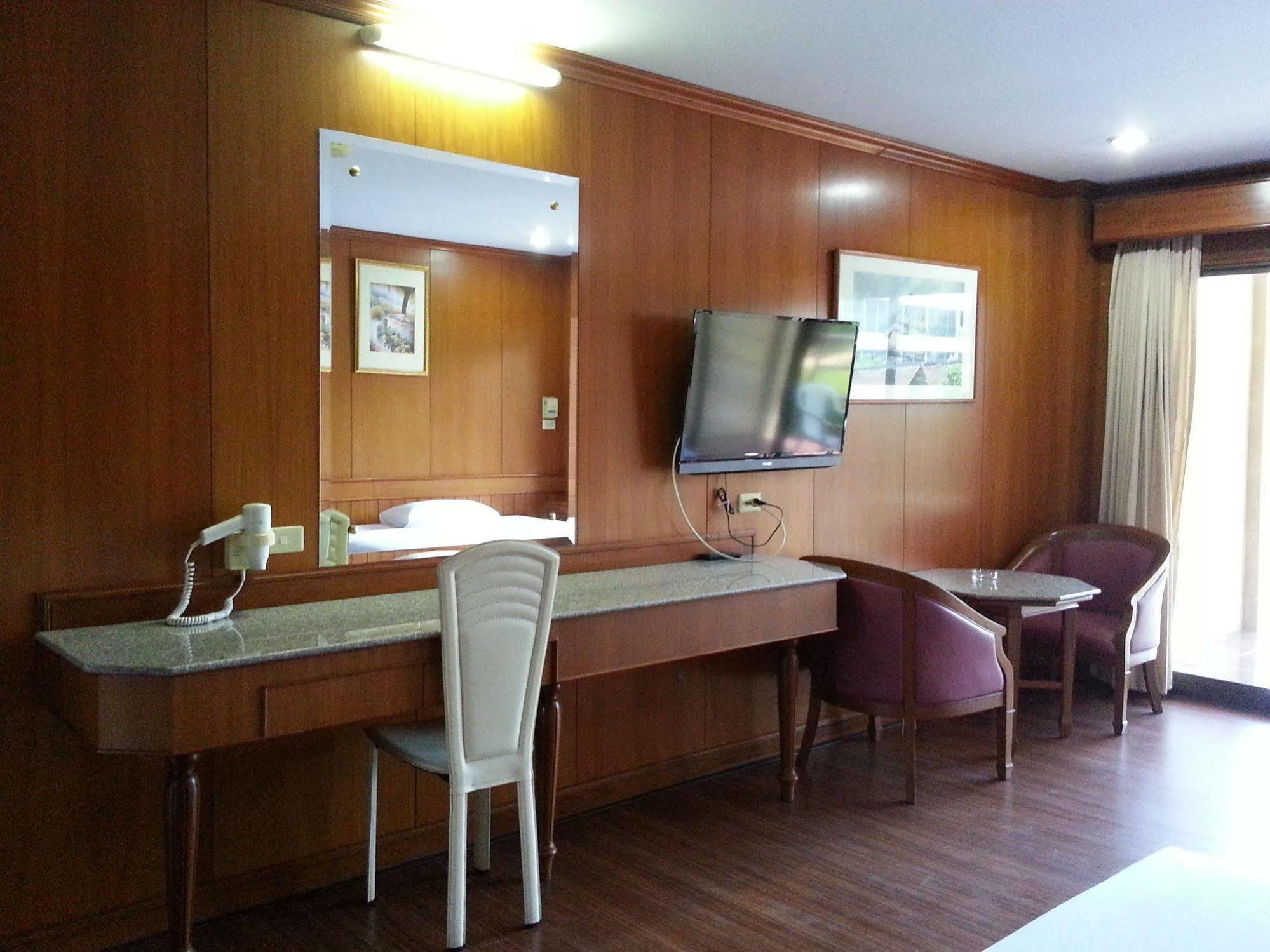 Marsi Pattaya Exterior foto